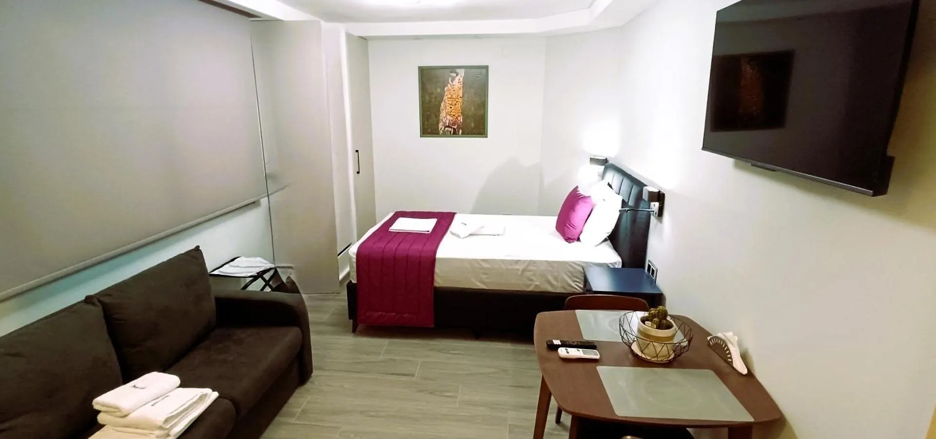 Pyrgiou Suites Thessaloniki 0*,