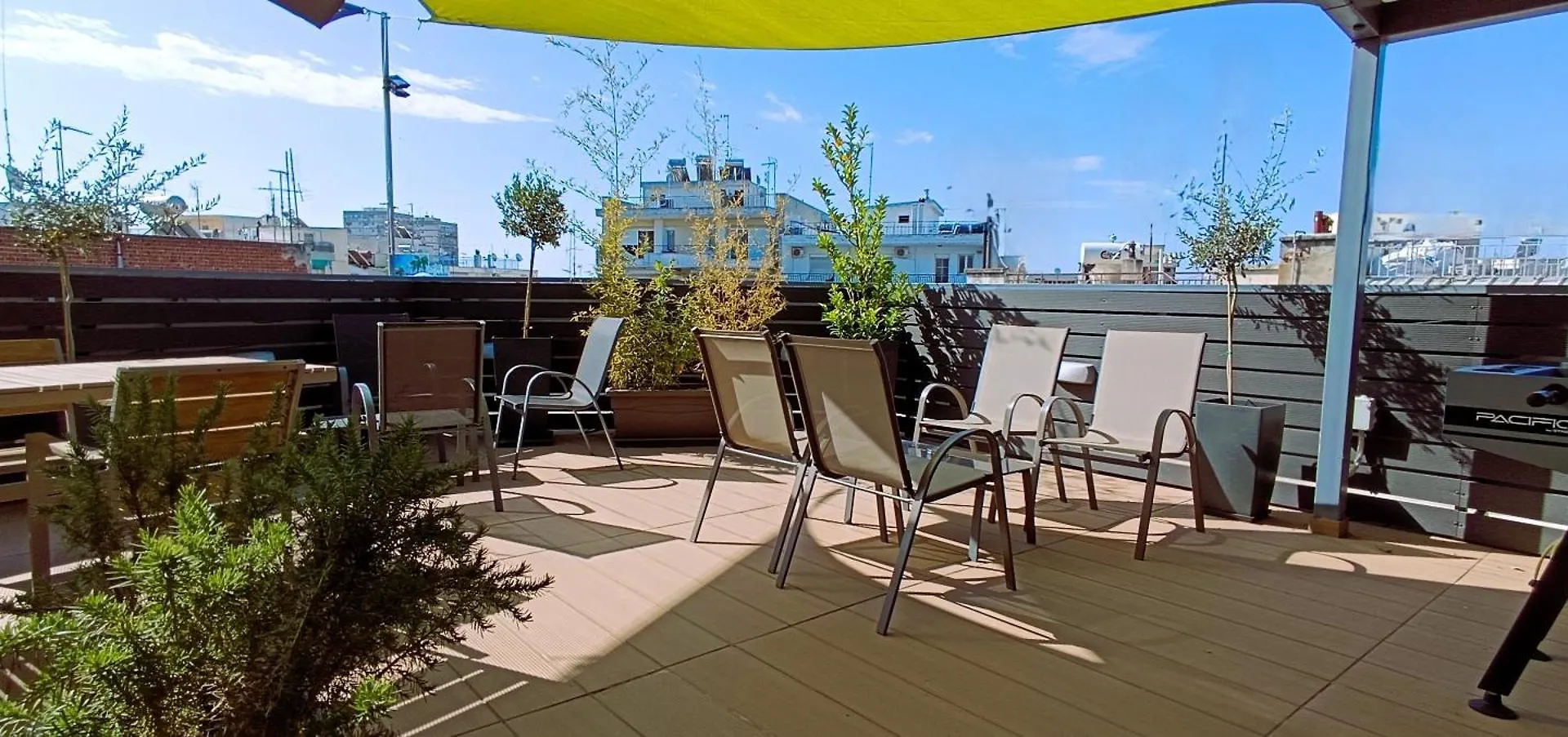 Pyrgiou Suites Thessaloniki Aparthotel